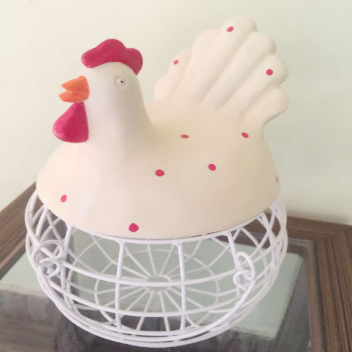 Decorify Cream Rooster Egg Basket for 40 Eggs