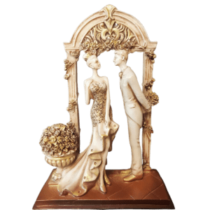 Decorify Love Couple Statue for home and office decoration